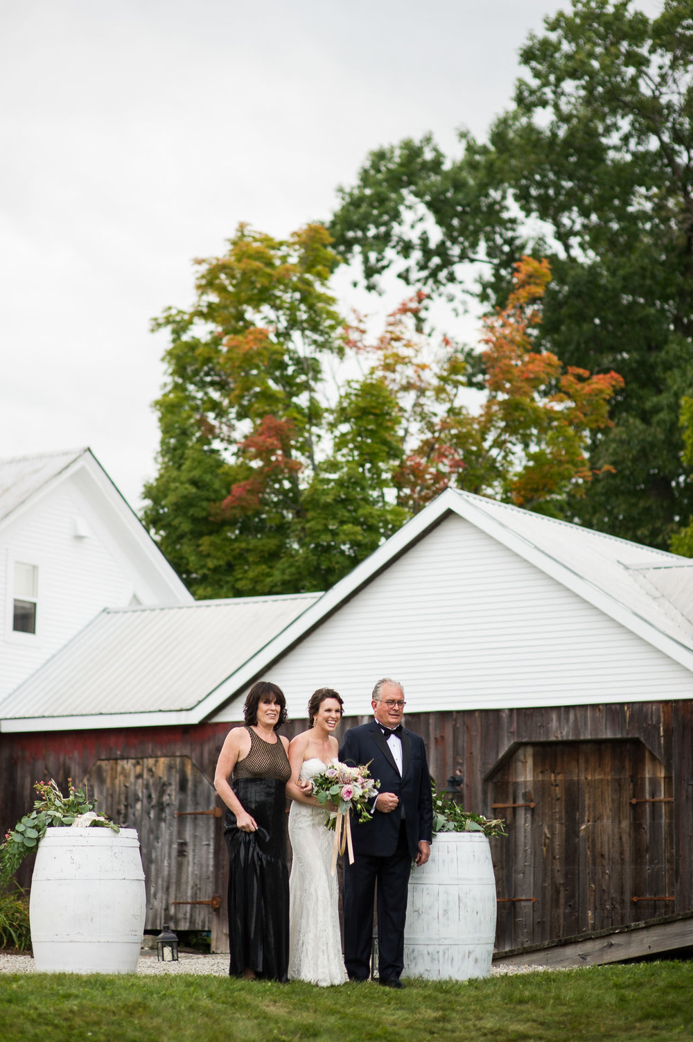 VERMONT-BARN-NYC-WEDDING-PHOTOGRAPHER-1062.jpg